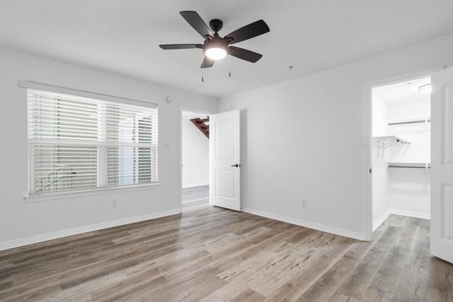 30 April Point Drive S, Conroe, TX 77356
