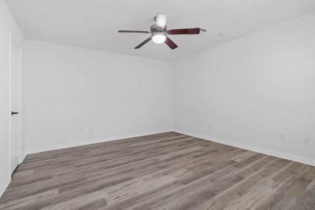 30 April Point Drive S, Conroe, TX 77356