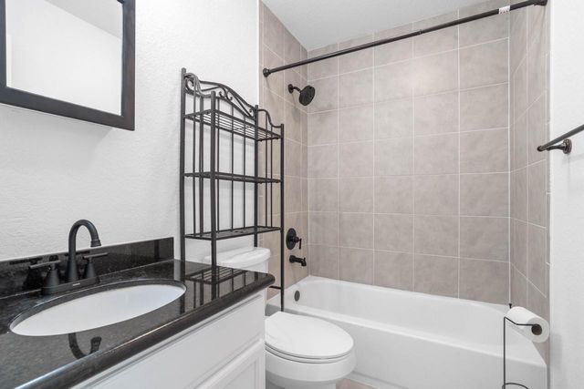 30 April Point Drive S, Conroe, TX 77356