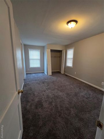 5852 Beech Daly Road, Taylor, MI 48180