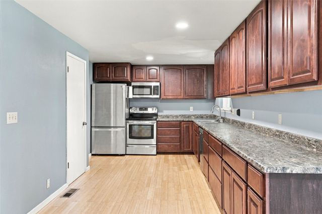 824 26th Street SE, Auburn, WA 98002