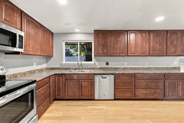 824 26th Street SE, Auburn, WA 98002