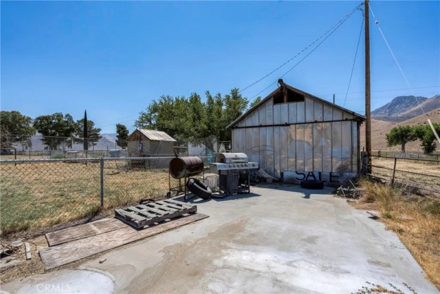 18220 HWY 178, Weldon, CA 93240