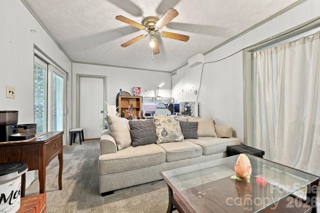 7 Fieldcrest Circle, Asheville, NC 28806