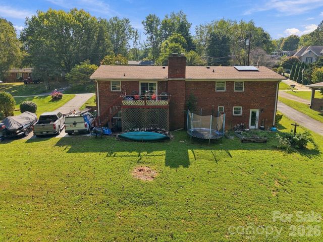 7 Fieldcrest Circle, Asheville, NC 28806
