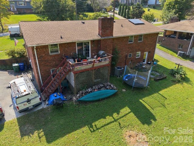 7 Fieldcrest Circle, Asheville, NC 28806