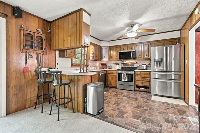 7 Fieldcrest Circle, Asheville, NC 28806
