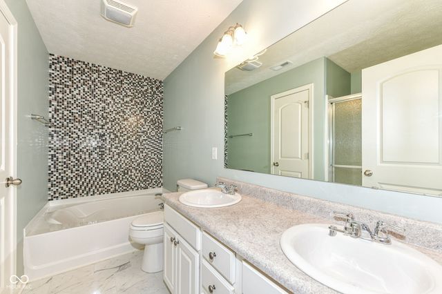 3830 Gray Heather Lane, Whitestown, IN 46075