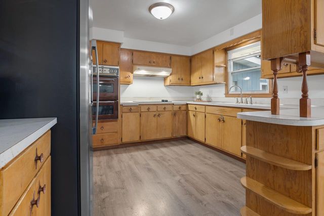 1840 BASTEN STREET, Green Bay, WI 54302