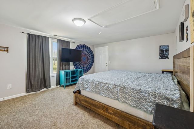 411 Purtle Rd, Lafayette, TN 37083