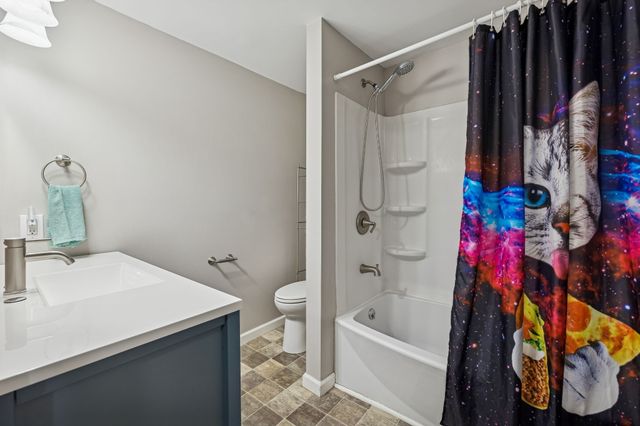 411 Purtle Rd, Lafayette, TN 37083