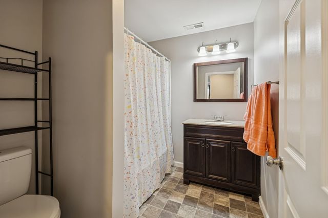 411 Purtle Rd, Lafayette, TN 37083