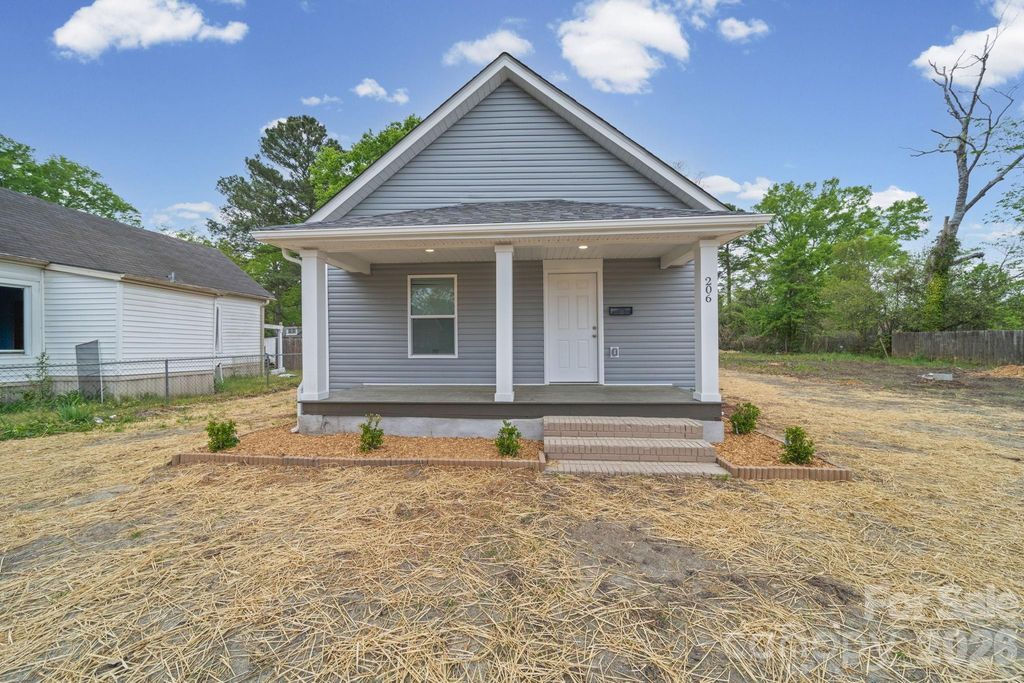 206 Legrand Street, Cheraw, SC 29520