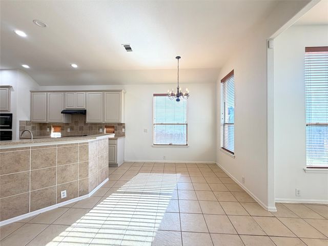 2811 Barco, Grand Prairie, TX 75054