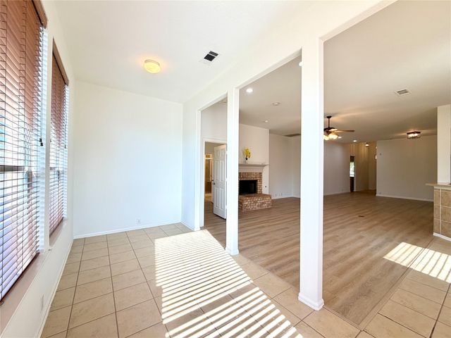 2811 Barco, Grand Prairie, TX 75054