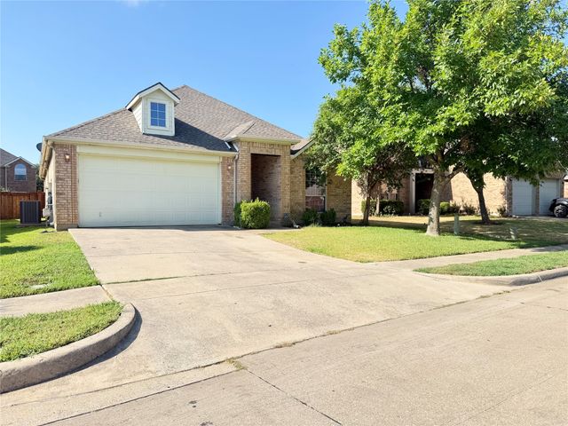 2811 Barco, Grand Prairie, TX 75054