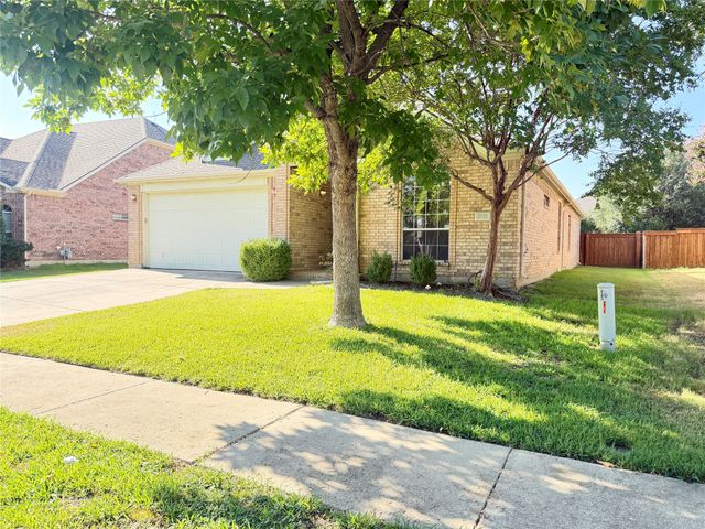 2811 Barco, Grand Prairie, TX 75054