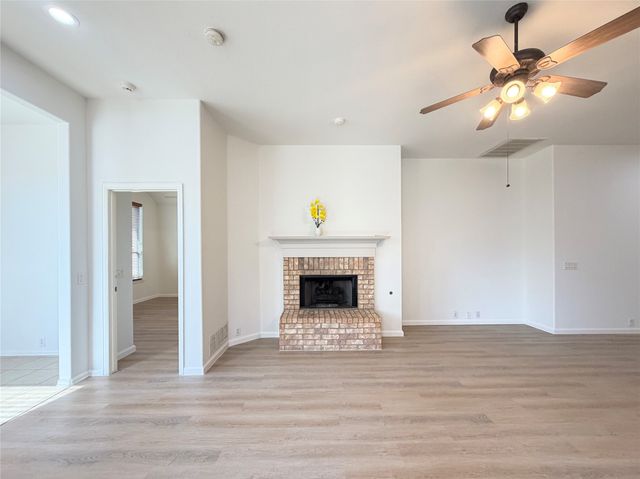 2811 Barco, Grand Prairie, TX 75054