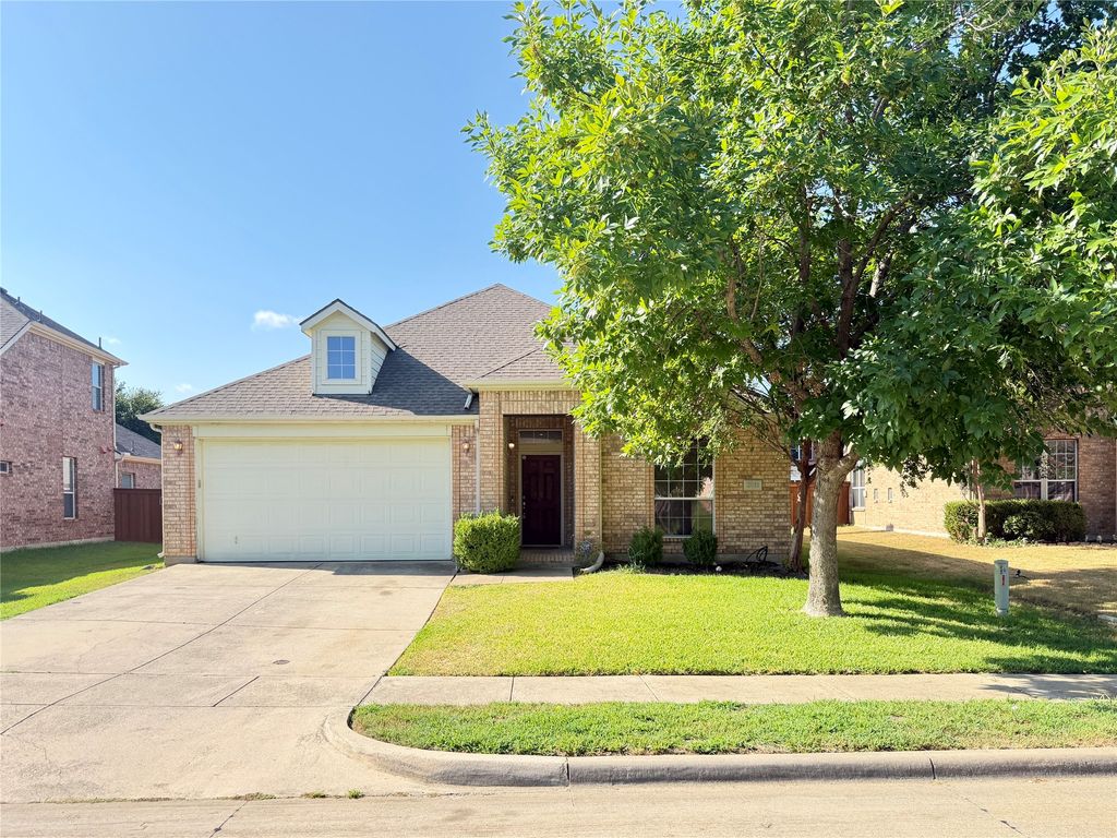 2811 Barco, Grand Prairie, TX 75054
