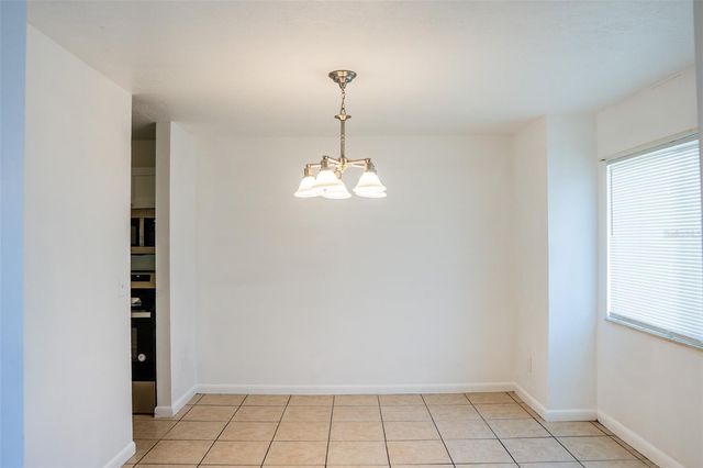 2323 HUNTINGTON GREEN COURT 5, Orlando, FL 32839