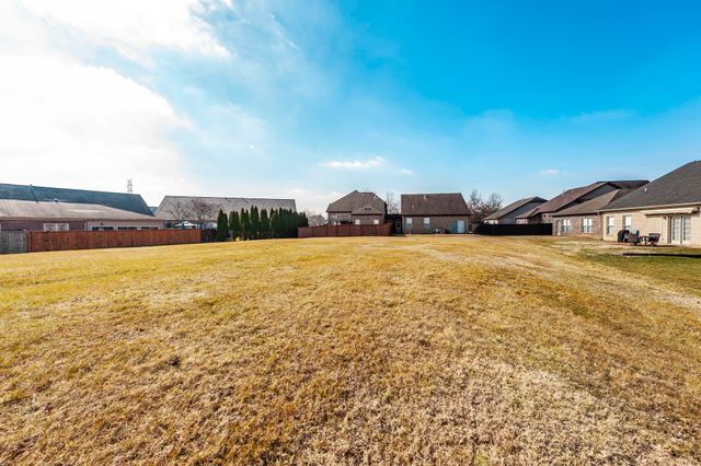 110 Trenton Ln, Hendersonville, TN 37075