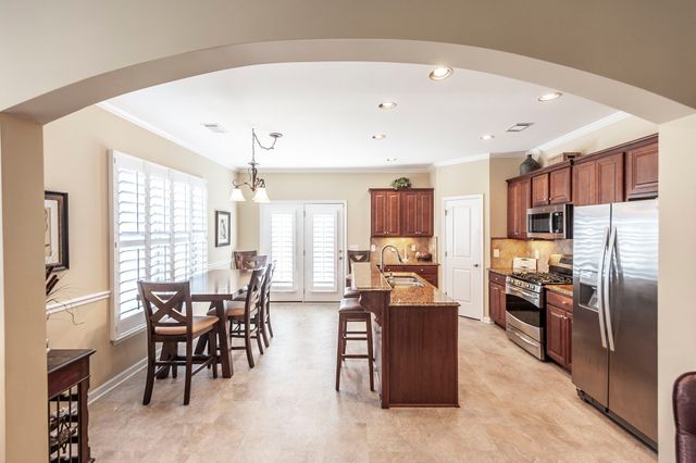 110 Trenton Ln, Hendersonville, TN 37075