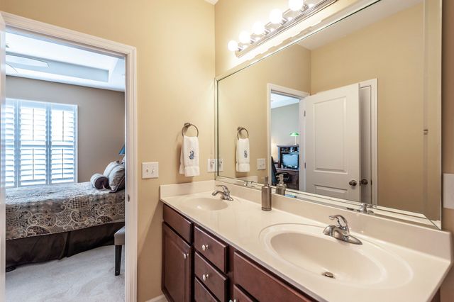 110 Trenton Ln, Hendersonville, TN 37075