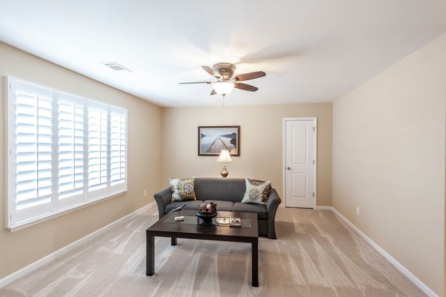 110 Trenton Ln, Hendersonville, TN 37075