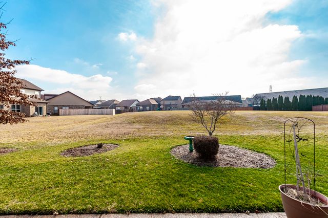 110 Trenton Ln, Hendersonville, TN 37075