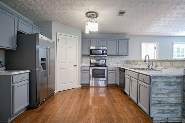 2482 Brittany Park Lane, Ellenwood, GA 30294