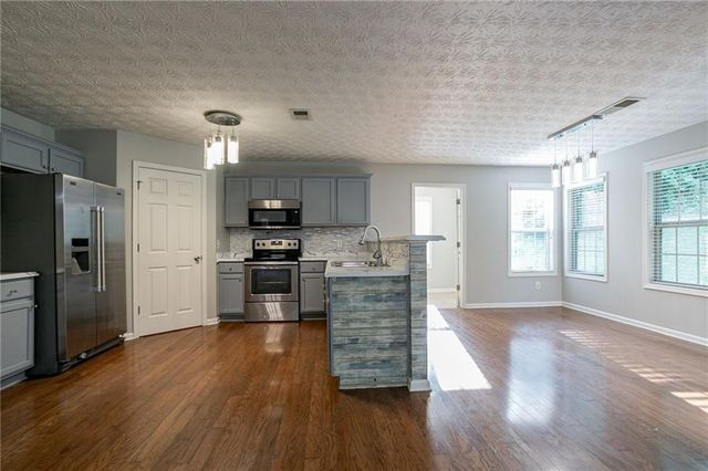 2482 Brittany Park Lane, Ellenwood, GA 30294