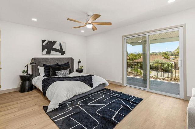 12615 Senda Acantilada, San Diego, CA 92128
