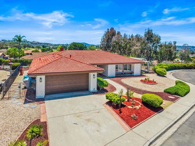 12615 Senda Acantilada, San Diego, CA 92128