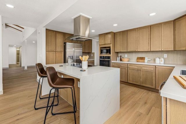 12615 Senda Acantilada, San Diego, CA 92128