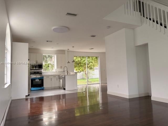 318 NW 153rd Ave, Pembroke Pines, FL 33028