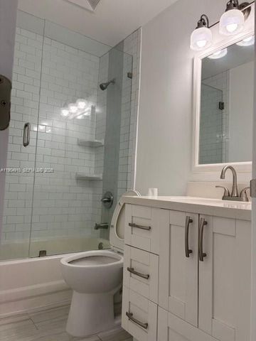 318 NW 153rd Ave, Pembroke Pines, FL 33028