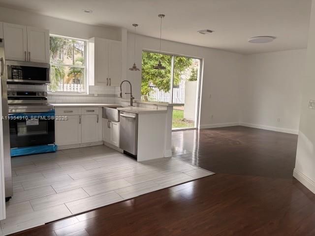 318 NW 153rd Ave, Pembroke Pines, FL 33028