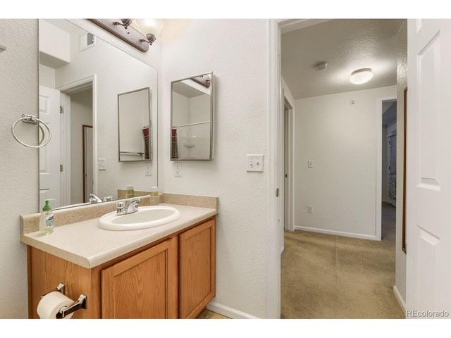 15700 E Jamison Dr 2-206, Englewood, CO 80112