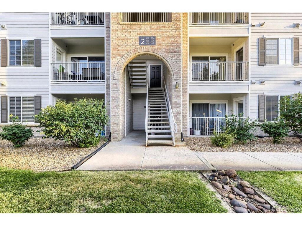 15700 E Jamison Dr 2-206, Englewood, CO 80112