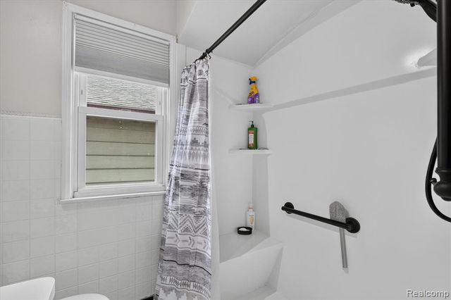 13121 Backus Street, Southgate, MI 48195