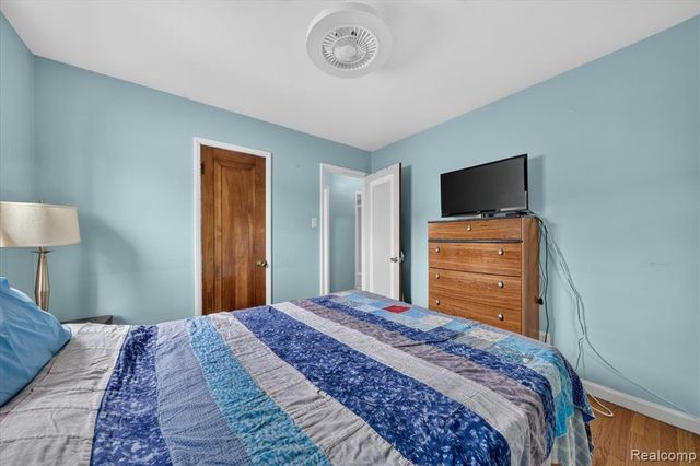 13121 Backus Street, Southgate, MI 48195