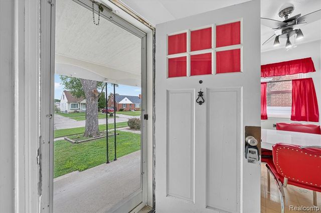 13121 Backus Street, Southgate, MI 48195