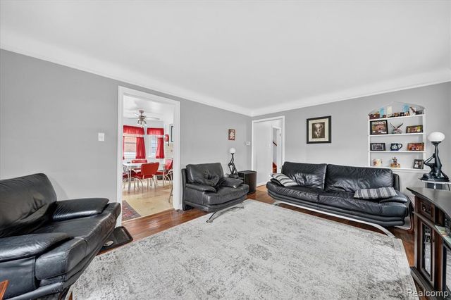 13121 Backus Street, Southgate, MI 48195