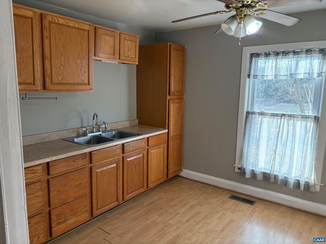 111&119 RESETTLEMENT RD, Madison, VA 22727