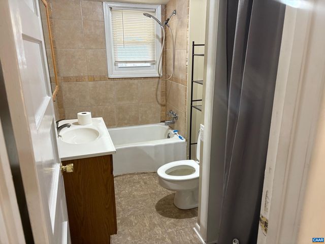 111&119 RESETTLEMENT RD, Madison, VA 22727