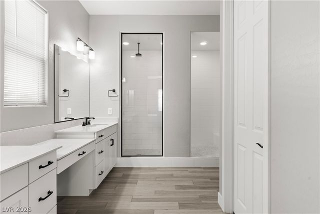 117 Barton Bay Avenue, North Las Vegas, NV 89031