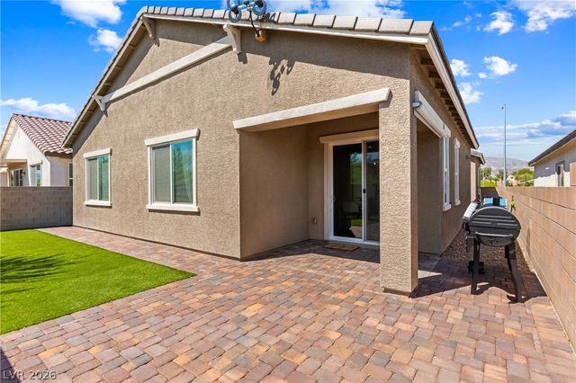 117 Barton Bay Avenue, North Las Vegas, NV 89031