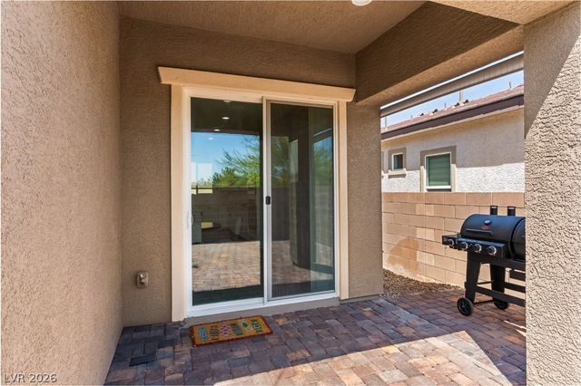 117 Barton Bay Avenue, North Las Vegas, NV 89031