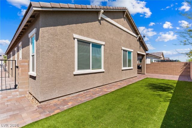 117 Barton Bay Avenue, North Las Vegas, NV 89031