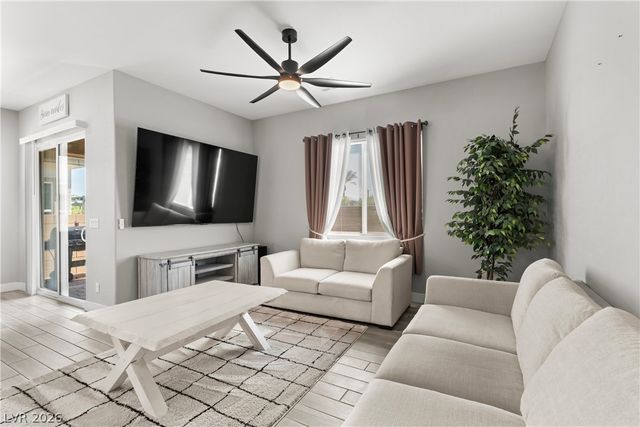 117 Barton Bay Avenue, North Las Vegas, NV 89031